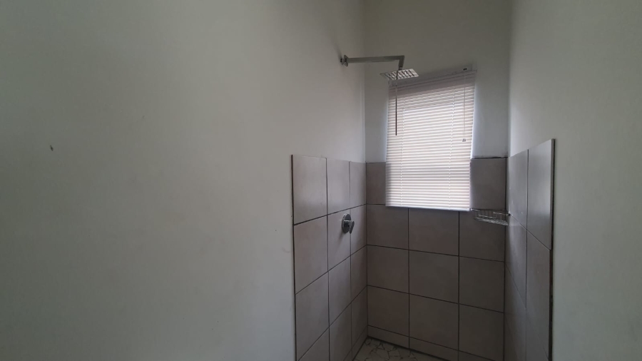 4 Bedroom Property for Sale in Lampiesbaai Western Cape